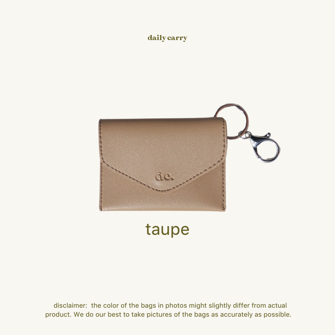 Ińes Card and Coin Purse with Key Ring and Hook