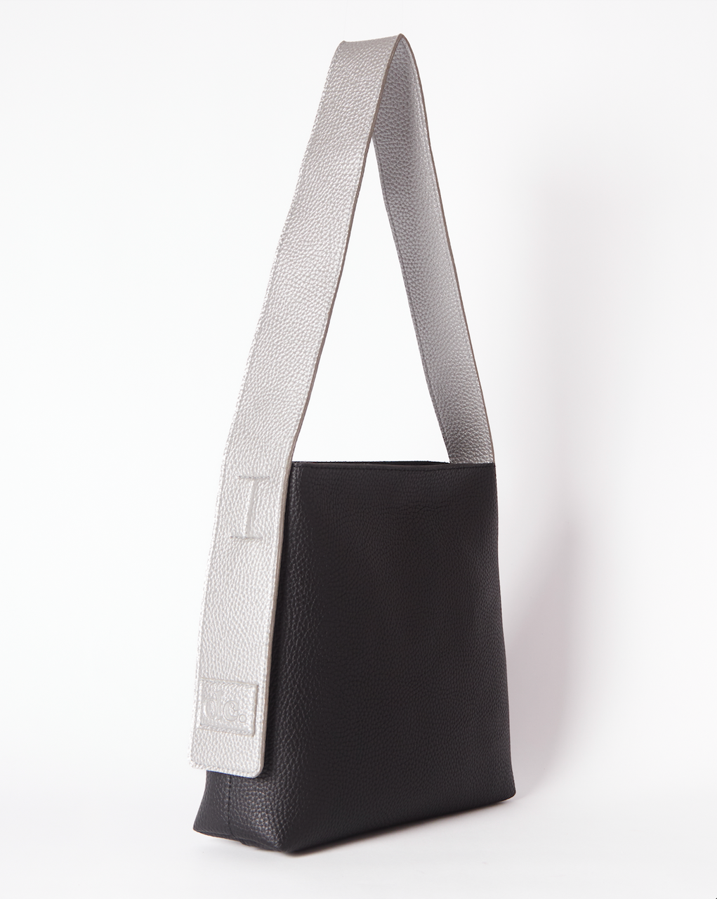 Mariella Two-Tone Shoulder Bag